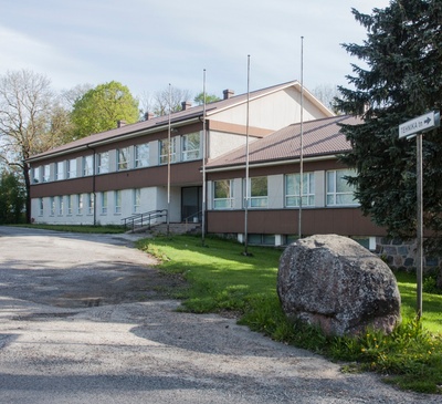 Viiratsi keskusehoone, vaade. Arhitekt Valve Pormeister rephoto