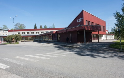 Viiratsi kaubanduskeskus, vaade. Arhitekt Valve Pormeister rephoto