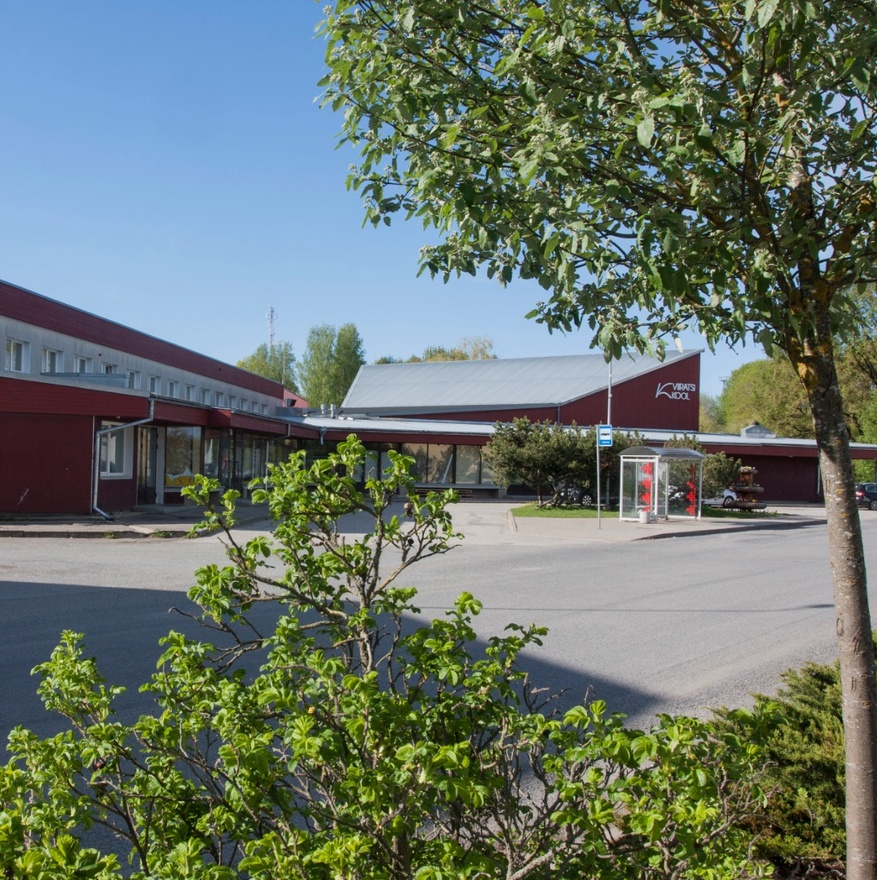 Viiratsi kaubanduskeskus, tänavapoolne vaade. Arhitekt Valve Pormeister rephoto