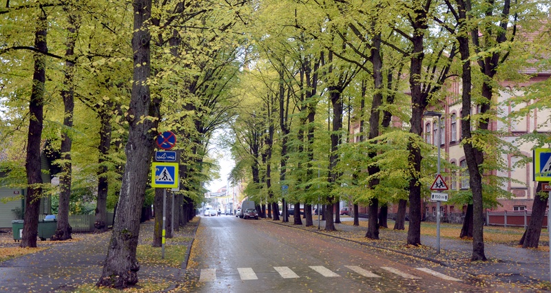 View on Nikolai Street in Pärnu. rephoto