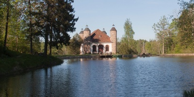 stereofoto, Viljandimaa, Heimtali mõis, viinaköök (juustukoda), u 1905 rephoto