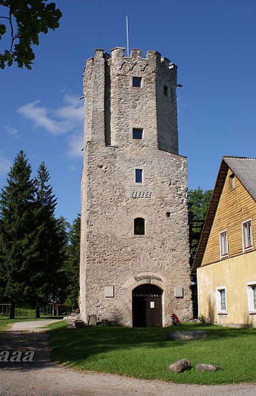 Porkun Castle Gate Tower rephoto