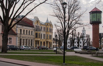 trükipostkaart, Viljandi, turuplats, hotell, riigimonopol, veetorn, kaev, koloreeritud, u 1914 foto A. Liventroem rephoto