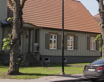 Friedrich Kuhlbars House in Viljandi in the years 1862-1924 rephoto