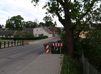 Võru, Tartu tänav, vaade sillalt turu suunas rephoto
