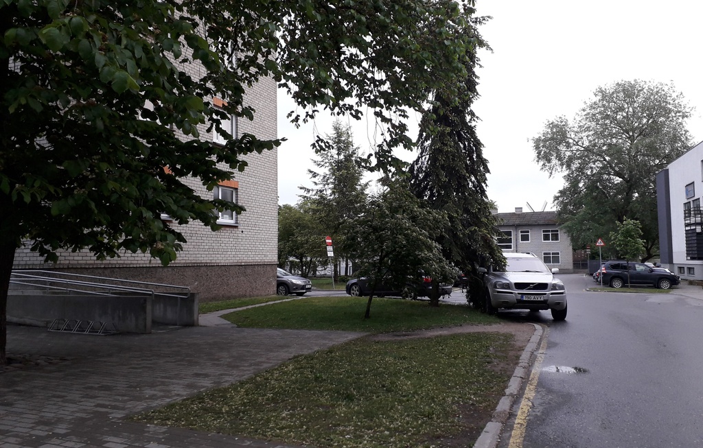 Ford&Fordson esindus ja töökoda Kuressaares Tallinna tänaval (endine Kubermangu) rephoto