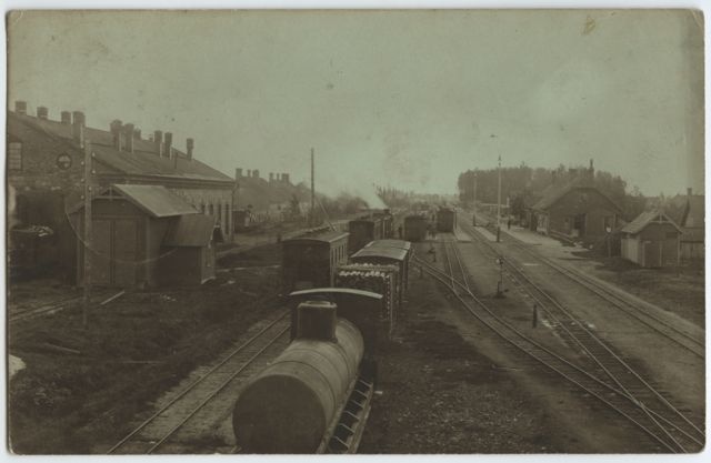 Mõisaküla railway station