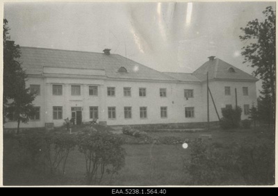 Front side of the main building of Valkla Manor  duplicate photo