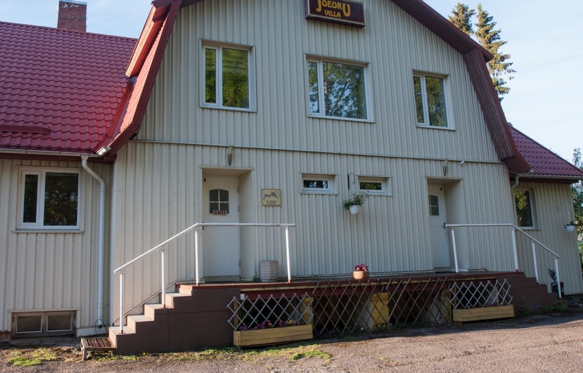 Facade of the building of Kalmetu Joint Milk Service in 1930s. rephoto