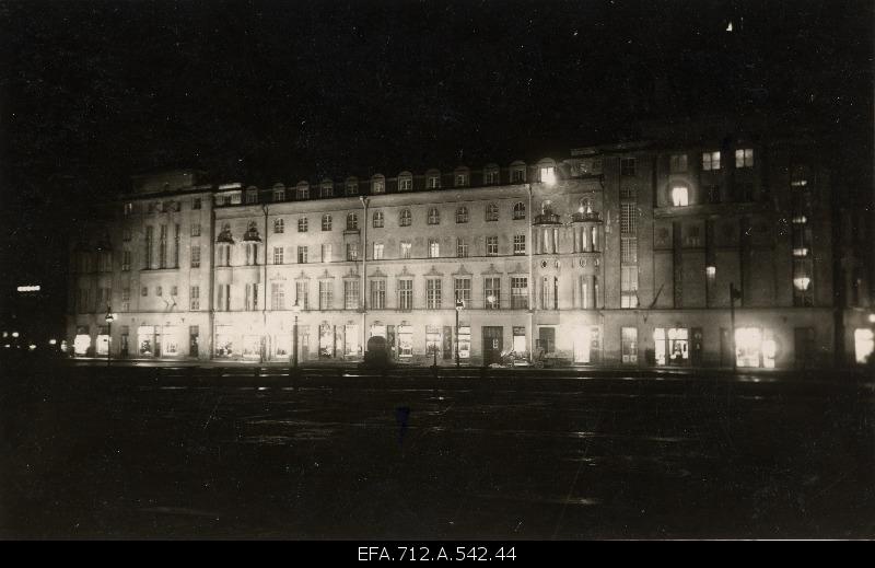 Vaade Estonia teatri tagumisele küljele.