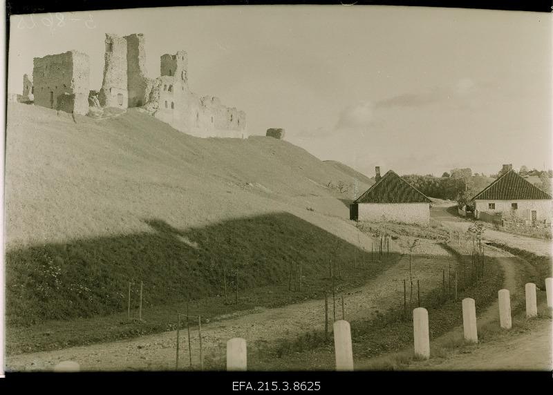 The ruins of Rakvere fortress.