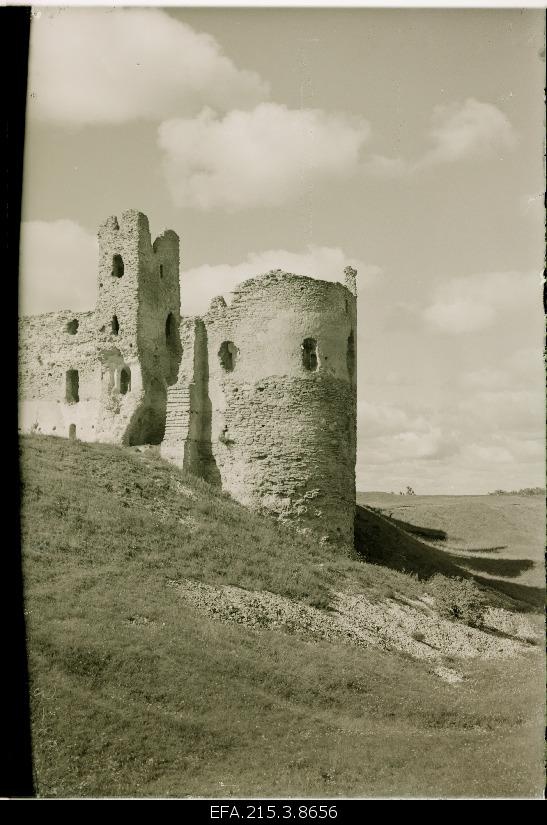 The ruins of Rakvere fortress.
