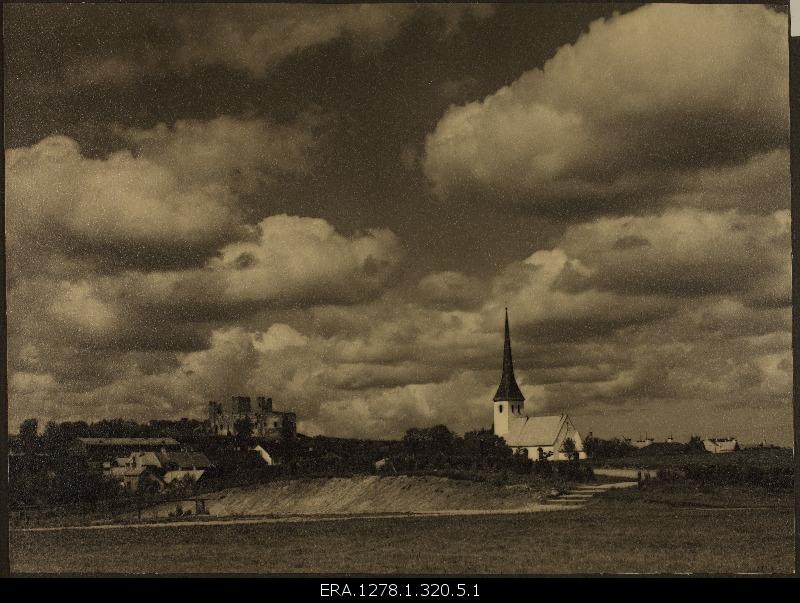 Rakvere fortress and the Trinity Church.