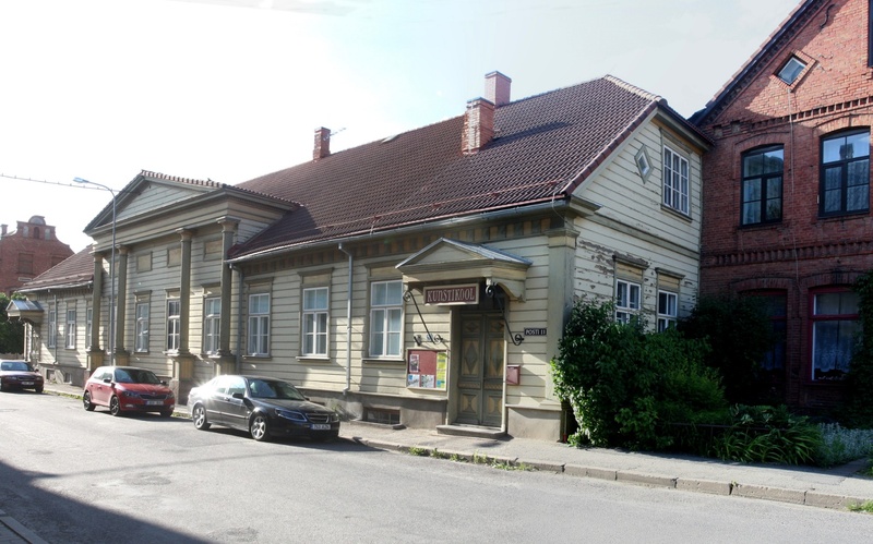 fotopostkaart, Viljandi, Posti tn 11 (eh 1843, saksa kasiino) u 1910, foto J. Riet rephoto