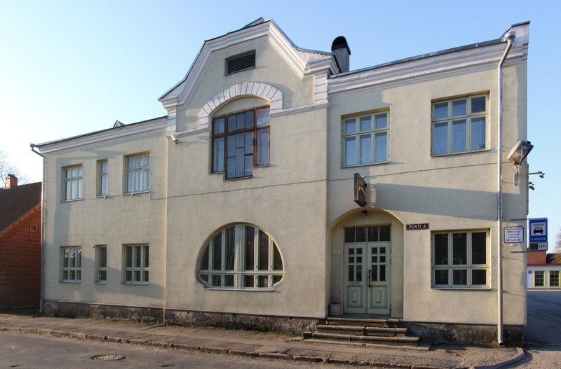 foto albumis, Viljandi Käsitöölistele Abiandmise Seltsi hoone, Posti tn 6, u 1915, foto J. Riet rephoto