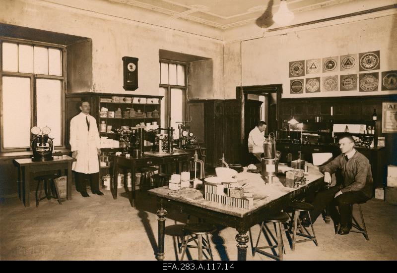 Tallinn Tehnikami material laboratory and cement department.
