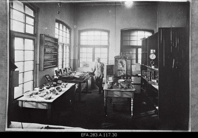Collection of measuring instruments at the heating force laboratory of Tallinn Tehnikam.  duplicate photo