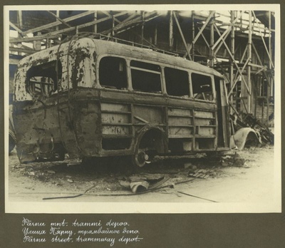 War breaks in Tallinn. Pärnu mnt tram shop.  duplicate photo