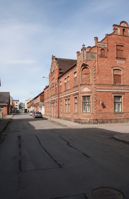 trükipostkaart, Viljandi, Posti tn (Tiigi e Lutsu tn ja Tallinna tn vahel, par nr 9 maja: G.Schnurberg'i) u 1910, Verlag von E. Ring (Fellin) rephoto
