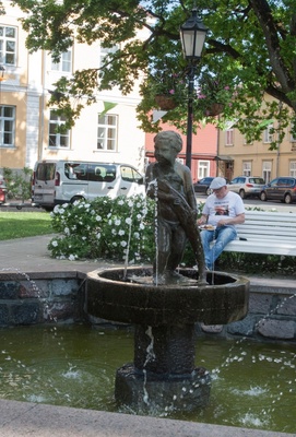 fotonegatiiv, Viljandi, Laidoneri plats, purskkaev rephoto