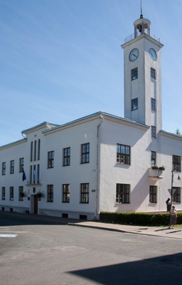 fotopostkaart, Viljandi, uus raekoda, Trepimäe poolt, hotell, u 1931? Kell puudub rephoto