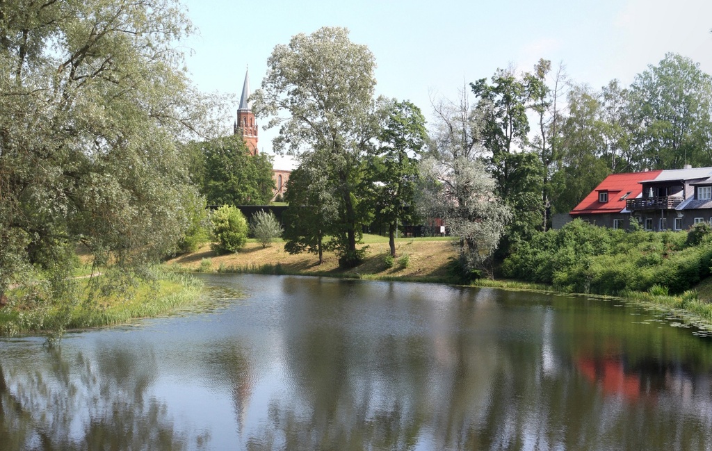 foto, Viljandi, Valuoja tiik, Pauluse kirik, kool, u 1935 rephoto