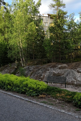 Jyrkännekuja 4; digitaalinen kuva, dng ja tiff, väri rephoto