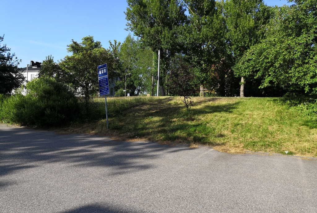 Malmin kansalaiskoulu, entinen jatkokoulu, Kirkonkyläntie 23, 25. rephoto