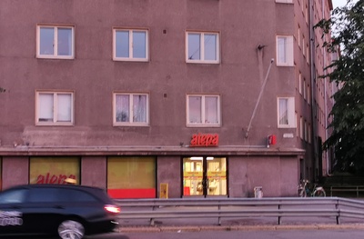 Mannerheimintie 152. - Kuusitie 2. Elannon myymälä. rephoto