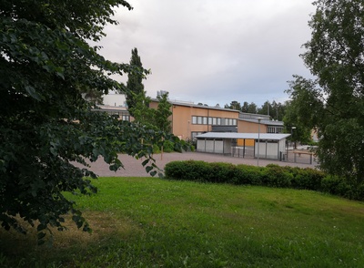 Korttelitalo Nalli Kivikossa. Suunnittelu arkkitehtitoimisto Aarne von Boehm. rephoto