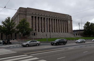 Photo, Students of the Joint School of Paide in the Tour in Finland - Parliament building in 1934 rephoto