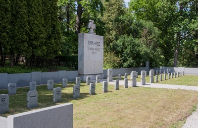 Foto. Viljandi kalmistu. rephoto