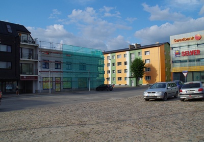 View from Rakvere Market Square to Komsomoli Street. rephoto