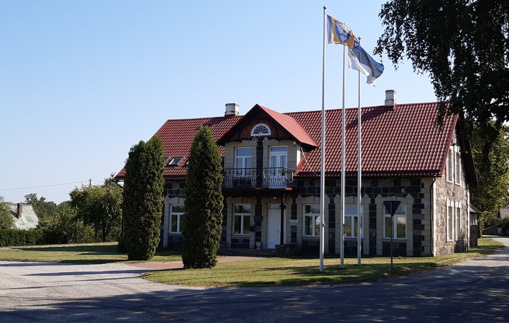 Anton Üksti kauplus Leisis rephoto
