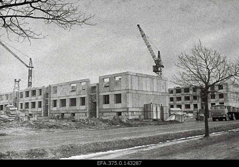 View of the construction of the residential district at the corner of Tammsaare and Kanali Street.