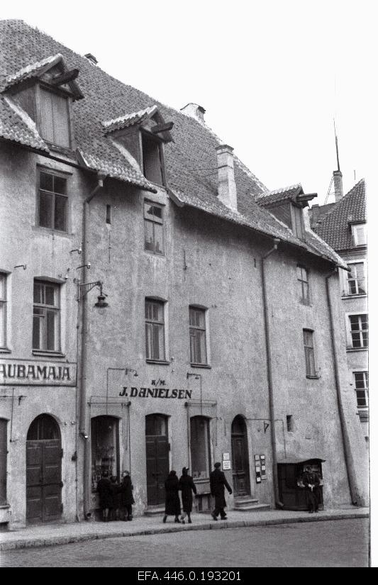 The business of the French Kaubmaja and J. Danielsen.