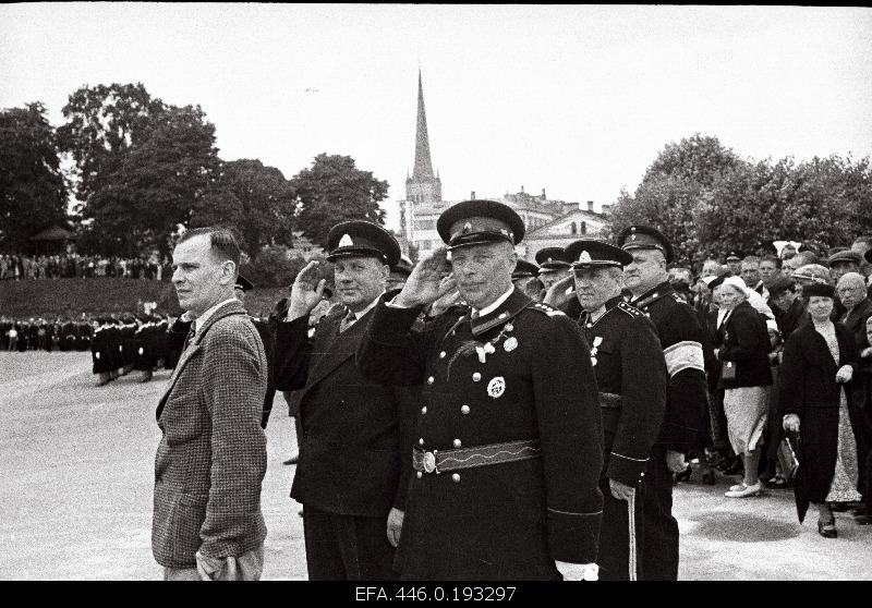 Paradise of the 77th anniversary of the Tallinn Voluntary Firefire Society in the New Market.