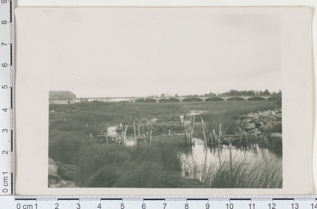 Fishing barriers during small water. Kasari River, Kirbla