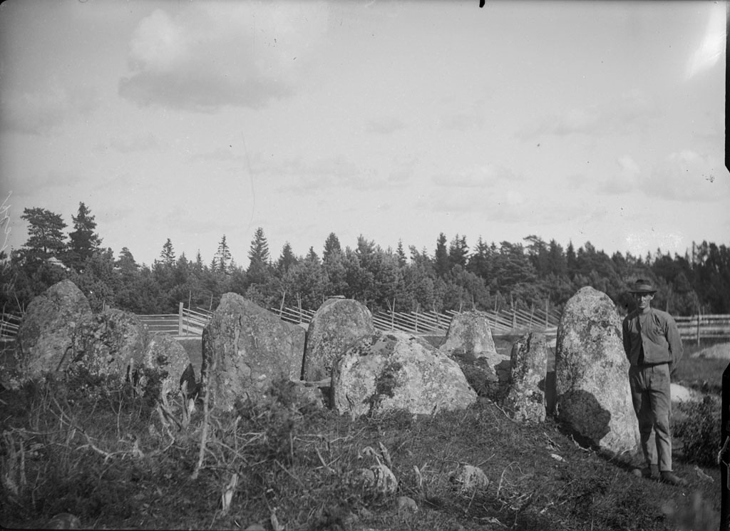 Stone ship at Ollajvs, Alskog, Gotland, Sweden