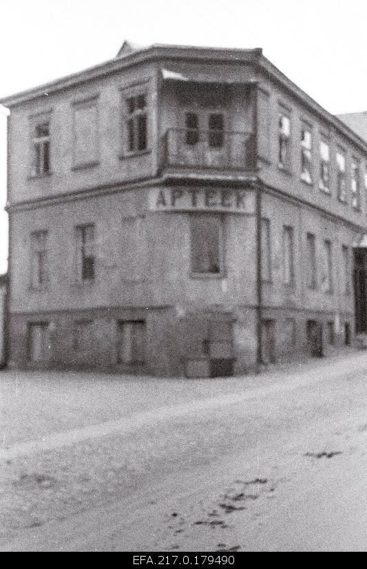 Pharmacy ruins on Narva Street.