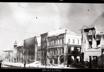 Burned and broken houses near the Barclay de Tolly square.  similar photo