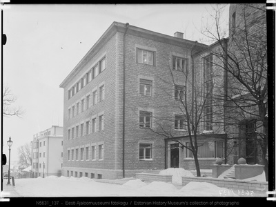 Kodumajanduse Instituut Tõnismäel  duplicate photo