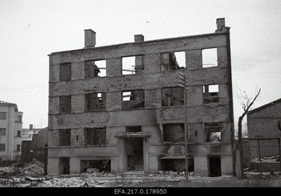 K/t Mars ruins on Hospital Street.  similar photo