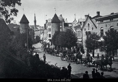 Military life-of-life [finals, sports, etc.]. Soldiers' home. Pictures of airplanes and waterplanes, airplanes. Visits to Tallinn by the king and prince of Sweden. Funeral of Generals Undi and Põdra.  similar photo