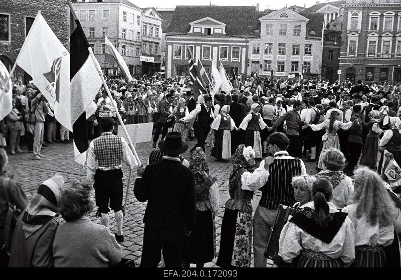 Graduation of Hansa Days at Raekoja Square.