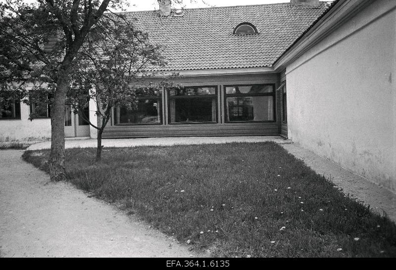 Paide Region Consumers Cooperative Dog Treasury outdoor view.