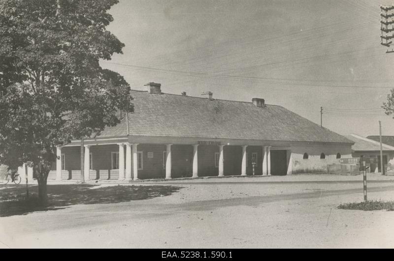 Dog gymnasium building