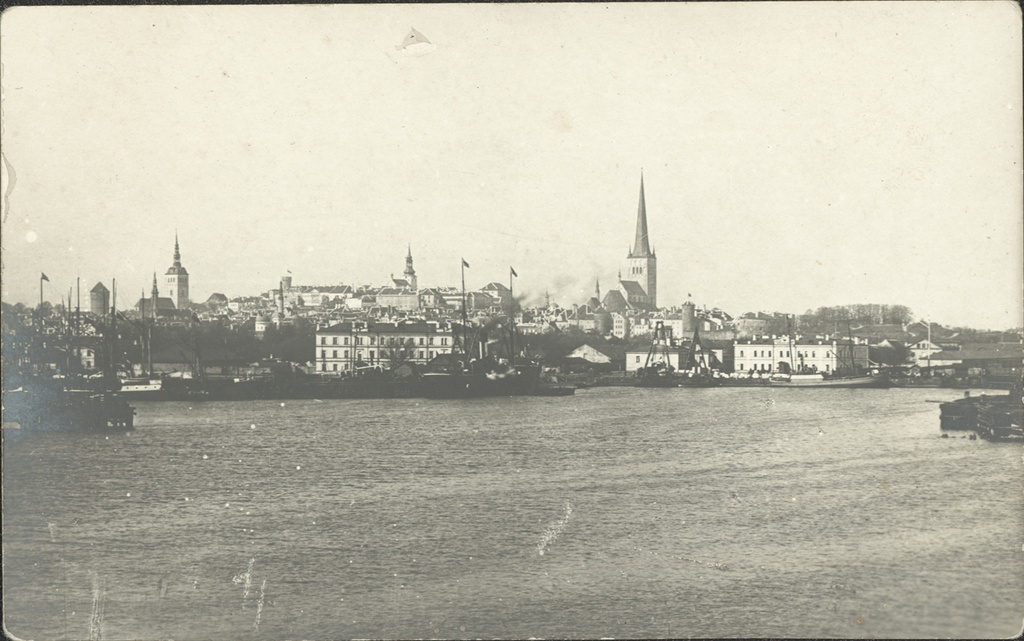 TLA 1465 1 1691 Tallinn harbour, view from sea to city 1926 postcard - Tallinn harbour, view from sea to city 1926 postcard