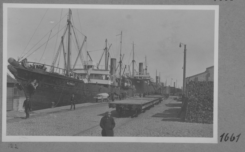 View of the port of Tallinn. Steam "Nemrac" and "Kajak".