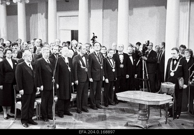 Promotion of honorary doctorates at the University of Tartu. Professor Aleksander Loit (from the left), Professor Endel Tulving, Professor of the University of Tartu, Professor of the Soviet Union, Professor Boriss Petrovski, Professor of the University of Turku, Professor Olavi Johannes Grnö, Estonian Soviet writer Jaan Kross, Professor of the University of Ohio, Ilse Lehiste.  similar photo